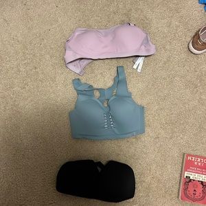 Great condition 32D/34C Victoria’s Secret sports bras